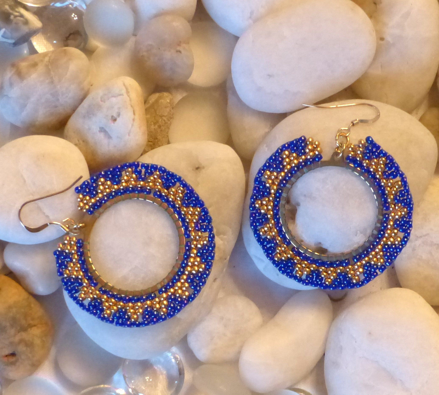 Boucles d'oreilles Soleil bleu cobalt et dorées